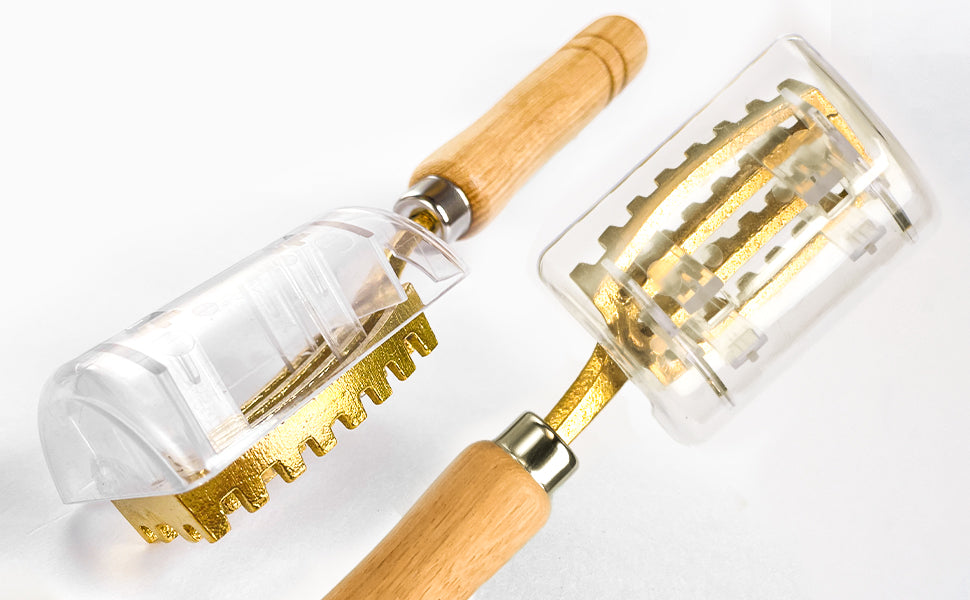 Fish Scale Remover with Box with Brass Serrated Sawtooth and Wooden Handles from Tsubame-Sanjo, Japan