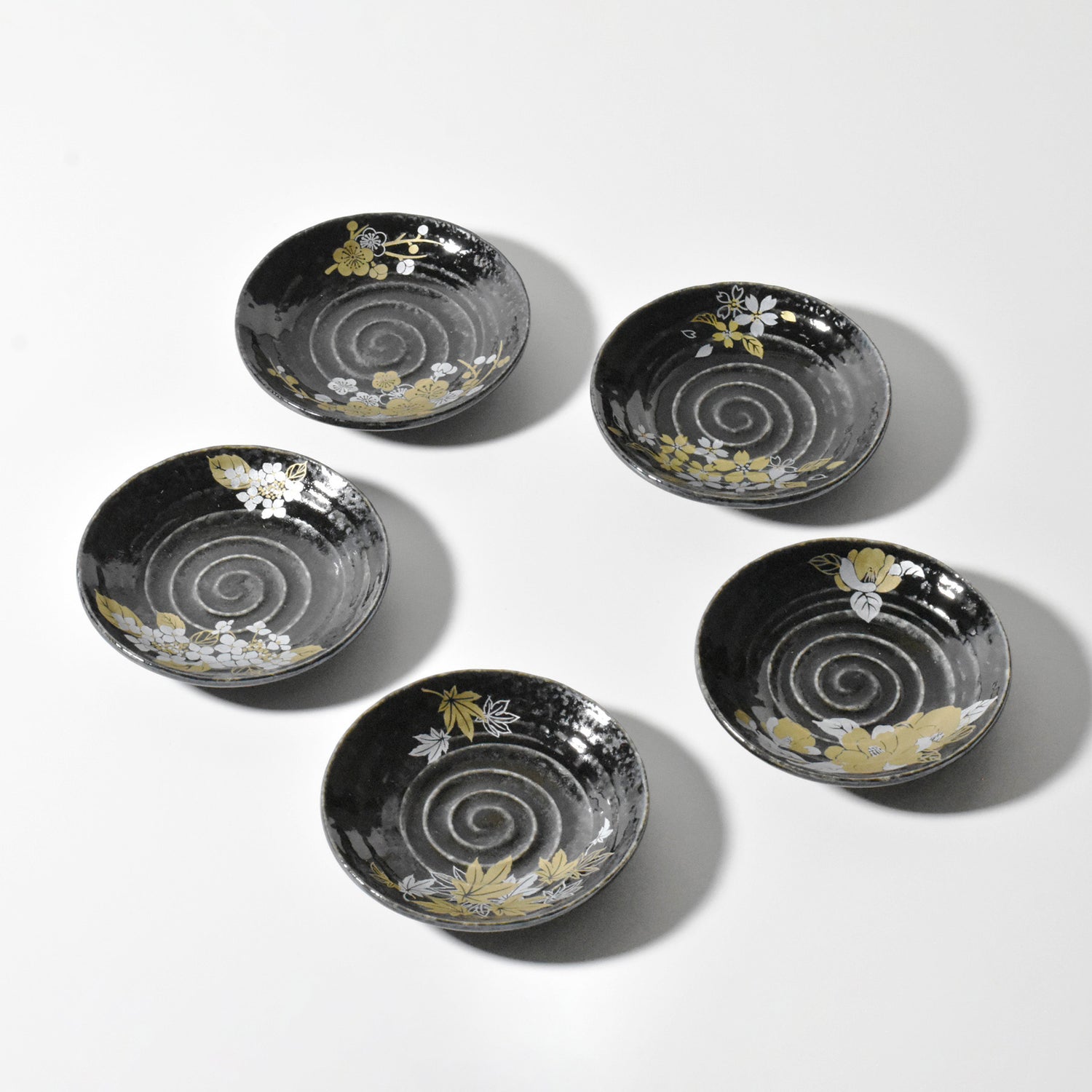 Japan Four Seasons（日本の四季） Carved Plate Set – Handcrafted Rustic Ceramic Plates